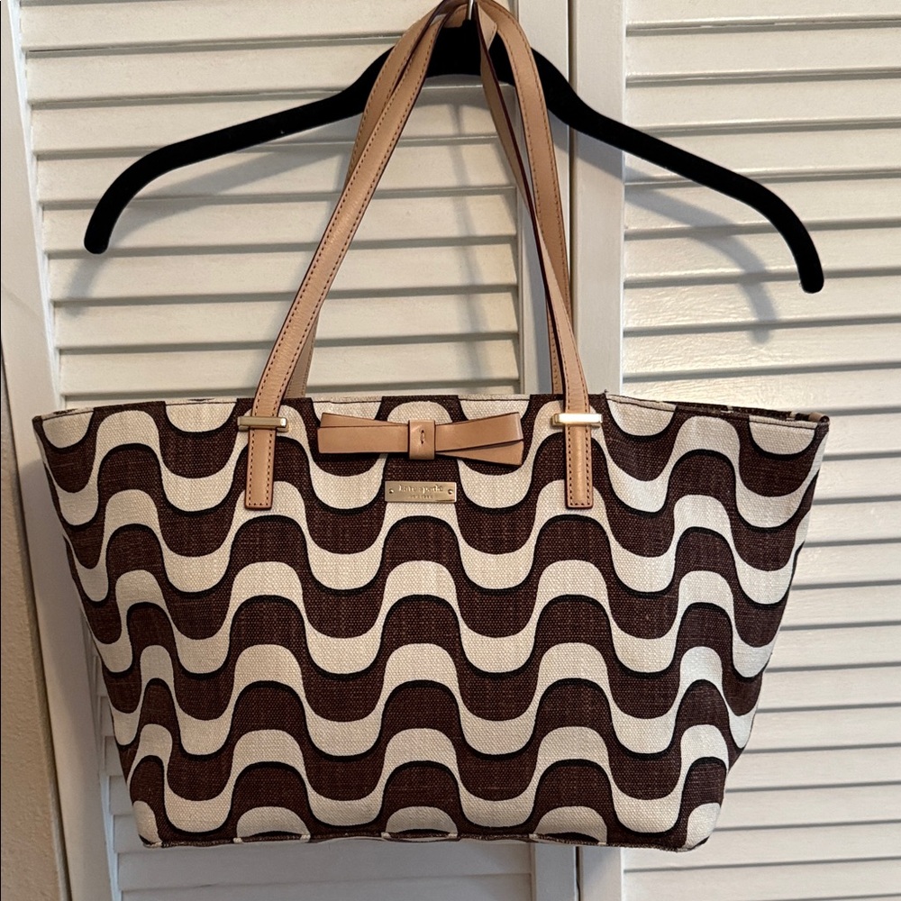 Kate Spade Brown and Cream Wave Pattern Tote